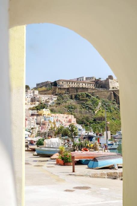 Casa Sottorar - Loft Open Space In Corricella Procida Exterior photo